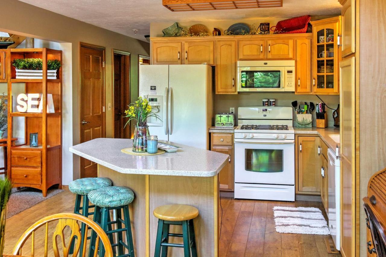 Roomy House On 2 Acres - 2 Mi To Egg Harbor Beach! ภายนอก รูปภาพ